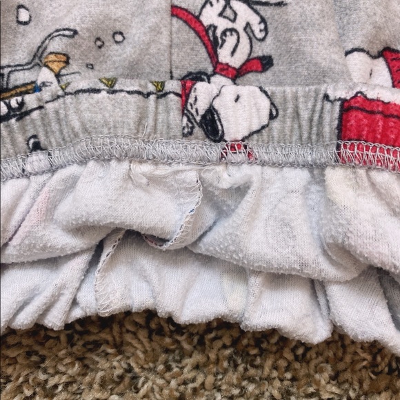 Gray Peanuts (Charlie Brown) Print Pajama Set - Picture 6 of 6